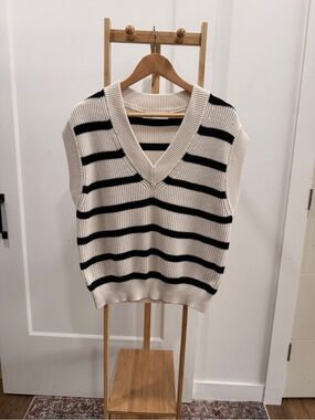 Zara Striped V-Neck Sleeveless Sweater Vest - Cream & Black